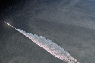Simulação tridimensional da explosão do meteoro de Chelyabinsk, renderizada por Brad Carvey utilizando o código CTH no supercomputador Red Sky do Laboratório Nacional de Sandia. Crédito: SNL