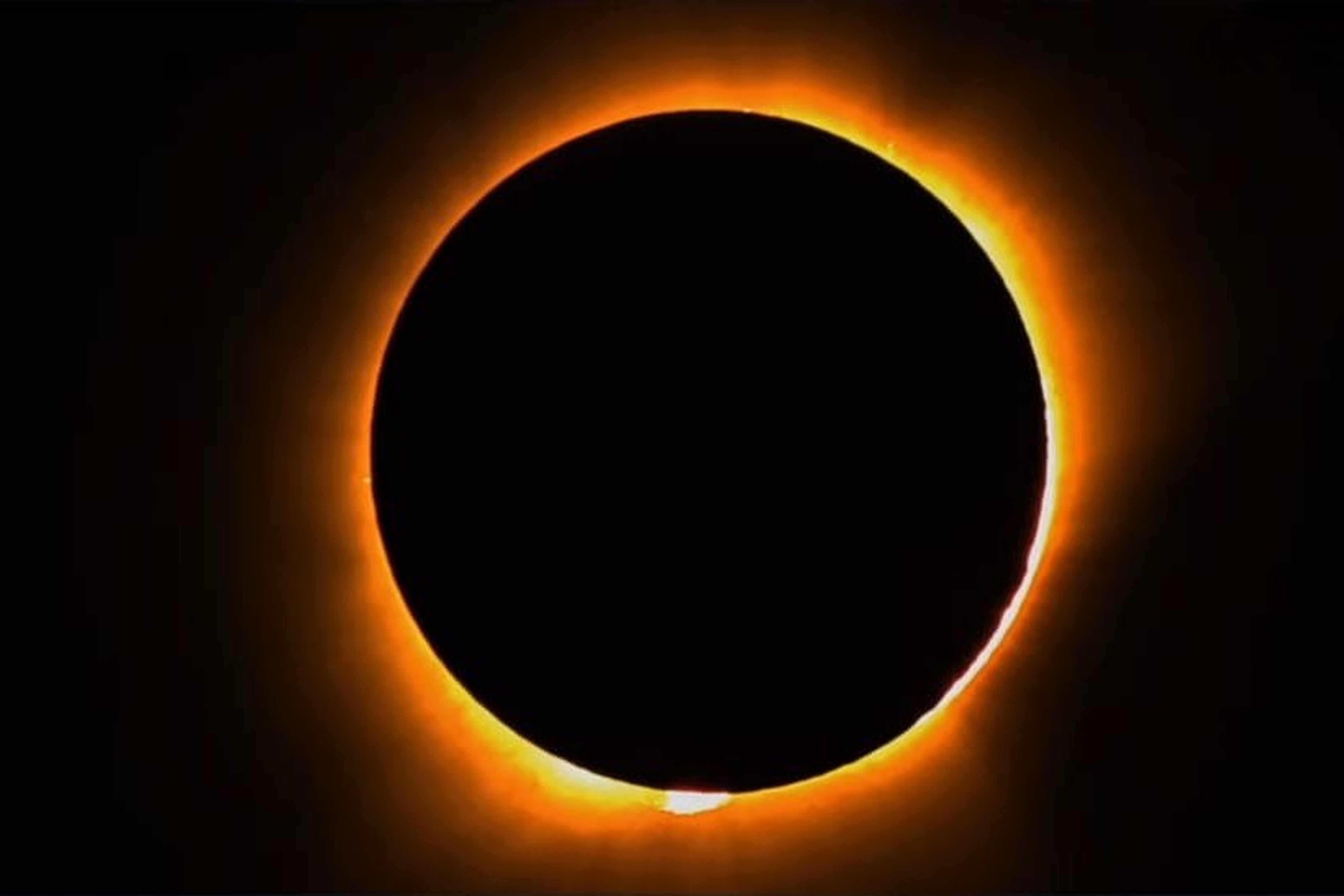 Eclipse do Sol fez parar Portugal para assistir a um dos maiores eventos científicos das últimas décadas